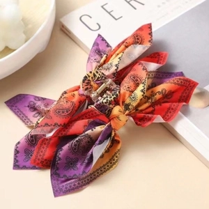 Retro paisley print bow hair claw clip with colorful gradient silk scarf decoration