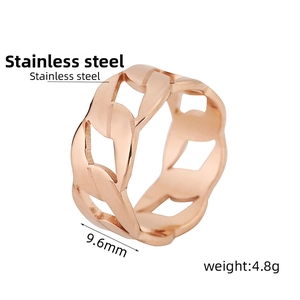 Dettaglio macro dell'anello in acciaio inossidabile oro rosa stile cinturino orologio