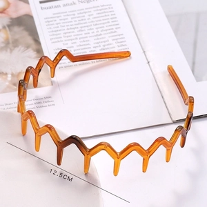Amber tortoiseshell resin headband with wavy non-slip teeth, 12.5cm diameter minimalist style