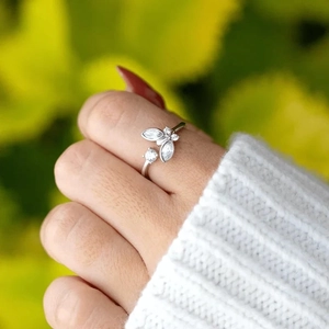 Minimalist S925 sterling silver butterfly open ring with sparkling marquise cut zircons