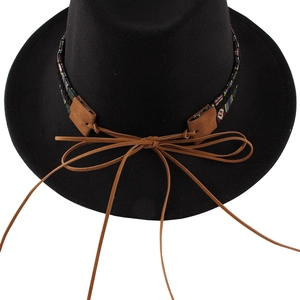 Klassischer schwarzer Woll-Fedora mit Ethno-Webband und braunem Schleifendetail