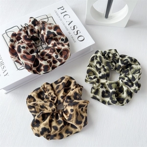 Scrunchies Leopard Print Satin Fabric Elastic Hair Ties French Retro Vintage Ponytail Holder For Women Girls Fashion Accessories