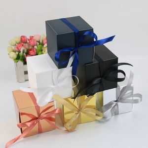 Square European style candy gift boxes in assorted metallic colors with satin ribbons