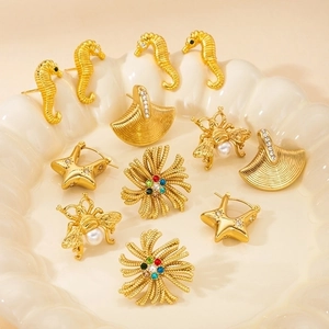 Titanium Steel Gold Plated Stud Earrings For Women Seahorse Bee Artificial Pearl Star Fan Shape Colorful Rhinestone Vintage Jewelry