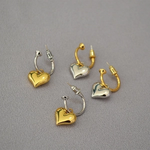 Minimalist Contrast Color Brass Heart Hoop Earrings With 925 Sterling Silver Earring Post Elegant Gold Silver Heart Drop Earrings