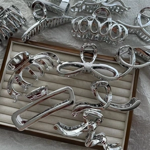 Large Hair Claw Clips Electroplated Plastic Metal Texture Geometric Shark Clip Minimalist Silver Hairpins For Women
