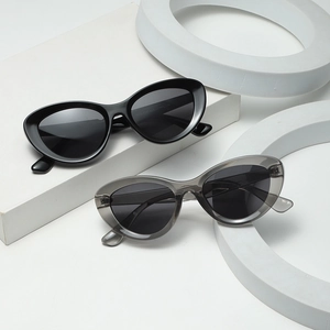 Fashion Cat Eye Sunglasses UV Protection PC Lens Plastic Frame Retro Vintage Trendy Eyewear For Men Women Outdoor Travel