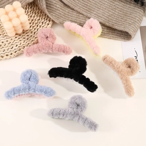 Plush Hair Claw Clip Patchwork Faux Fur Cross Shark Clip Large Hair Catch Soft Hairpins Hair Accessories For Women