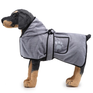 Accappatoio assorbente in microfibra per cani con cappuccio e cinturino in grigio