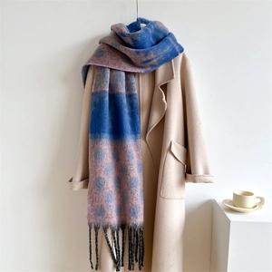 Long thick cashmere-feel scarf with blue and pink polka dots and elegant tassels