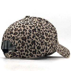 Damen-Baseballkappe mit Leopardenmuster und verstellbarer Metallschnalle für den Sonnenschutz
