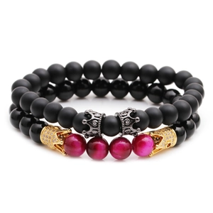 Set di bracciali in occhio di tigre con pietre nere opache e ciondoli a corona