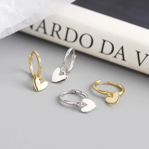 Elegant S925 sterling silver heart hoop earrings in gold and silver finishes