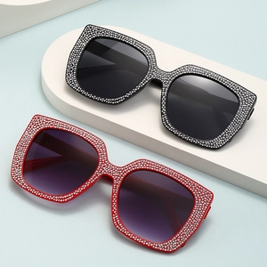 Women Oversized Square Rhinestone Sunglasses Luxury UV400 Protection Plastic Frame INS Style Fashion Party Eyewear