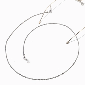 Chaîne de lunettes argentée torsadée avec boucles en silicone antidérapantes
