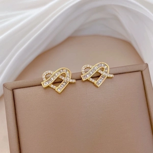 Luxury heart-shaped gold titanium earrings with sparkling zircon for party jewelry set