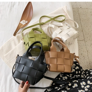 Chic woven tote bags in green, white, black and brown with removable straps