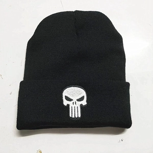 Black Punisher skull embroidered knitted beanie for winter outdoor sports and streetwear