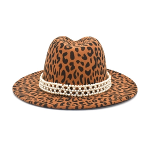 Chapeau fedora léopard pour femme à large bord orné de trois rangées de perles blanches