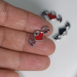 Gothic alloy bat wing heart pendant for DIY earrings and necklace jewelry making