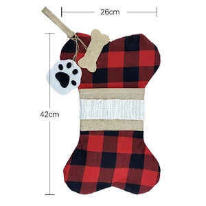 Chaussette de Noël pour chien en forme d'os avec motif à carreaux rouges et noirs