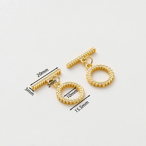 Detail of gold-plated OT toggle clasps with exact measurements of 20mm bar and 15.5mm ring