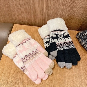 Winter thermal knit gloves with snowflake pattern and touchscreen fingertips for women