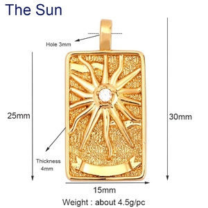 Detailed size specifications of gold Tarot Sun pendant with dimensions 30x15mm