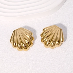 Elegant gold shell-shaped stainless steel earrings with polished metallic mirror finish