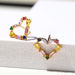 Luxury Gold Plated Heart Copper Stud Earrings Colorful Zirconia Inlay Fashion Heart Earrings For Women Jewelry Gift