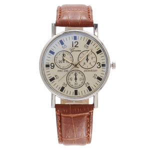 Fashionable men's quartz chronograph watch with brown leather strap and silver metal case
