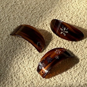 Vintage tortoiseshell acetate hair clips set with rhinestone hearts and flowers