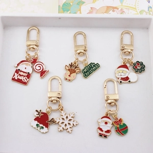 Cute Christmas Enamel Metal Keychain Santa Claus Reindeer Charm Keyring Festive Bag Pendant For Women Kids Holiday Gift