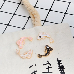 Koi Fish Enamel Pin Brooch Alloy Animal Shape Lapel Badge Japanese Style Jewelry Decoration Accessory