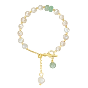Baroque freshwater pearl bracelet with green jade beads and gold-plated T-bar toggle clasp