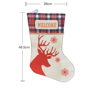 Chaussette de Noël rouge à carreaux avec motif renne et broderie WELCOME, taille 46,5 cm