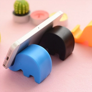 Cute elephant shaped desk phone holder made of colorful silicone for stable smartphone support
