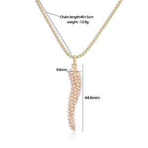 Elegant gold pearl cross necklace with dimensions 44.6mm and 40+5cm chain length