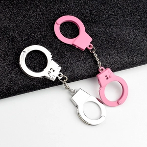 Creative Mini Metal Handcuffs Keychain Simulation Handcuff Keyring Zinc Alloy Silver Pink Pendant Key Chain Jewelry For Couple Gift