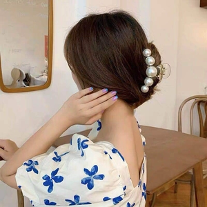 Elegant large pearl hair claw clip for women, transparent base with white pearls for hair updo