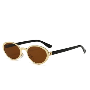 Retro Oval Sunglasses Women Hammered Metal Frame UV400 Protection Y2K Punk Trendy Street Style Eyewear For Travel Party