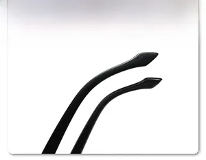 Detail view of ergonomic curved temples for black cat eye sunglasses ensuring a secure fit