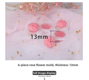 Dettaglio dello stampo in silicone a 6 rose con spessore 13mm e trama floreale