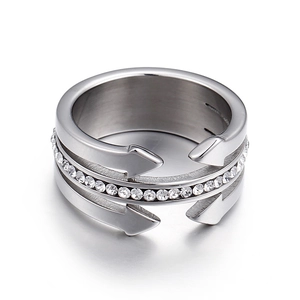 Bague En Acier Inoxydable Motif Flèche Plaqué Or 18K Croisée Multi Couches Avec Zircon Blanc Pour Femme