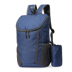 Leichter faltbarer wasserdichter marineblauer Rucksack mit passender Tasche