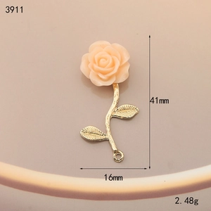 Detailed view of pink rose pendant accessory with dimensions 41mm x 16mm and 2.48g weight