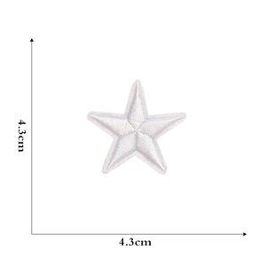 Detail view of 4.3cm white star embroidered patch with precise dimension measurement