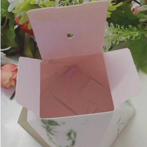 European marble pattern hexagon candy gift box for wedding favors with gold accents