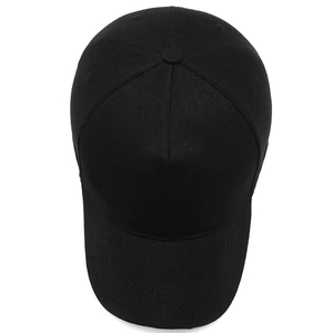 Classic black 5-panel baseball cap in cotton twill fabric with a minimalist design