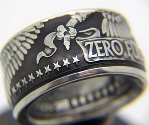 Breiter Punk-Ring aus Legierung mit Adlerflügeln, Sternen und Zero-Fu-Gravur-Design